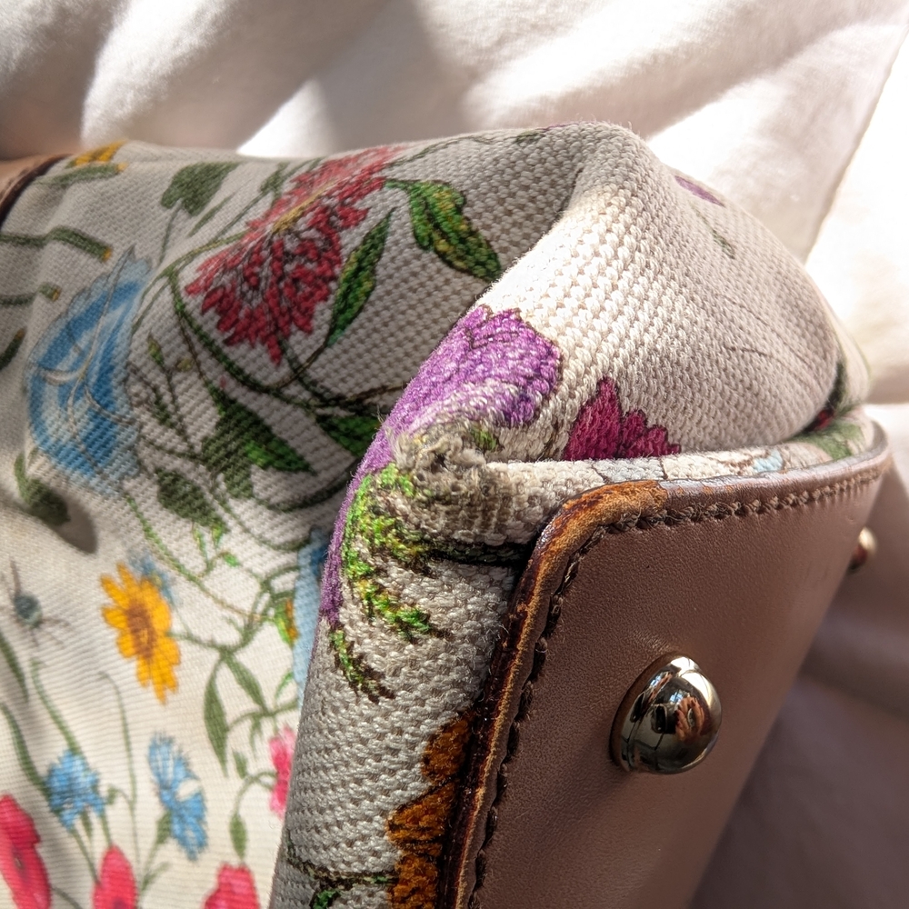 Gucci Floral Canvas Shoulder Bag with Bamboo Handles - Picture 12 of 12